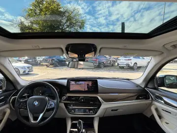 BMW 540 Baureihe 5 Lim. 540 i xDrive Luxury Line