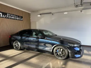 BMW 520d Limousine  M-Sport-PRO PANO H&K ACC HUD DE