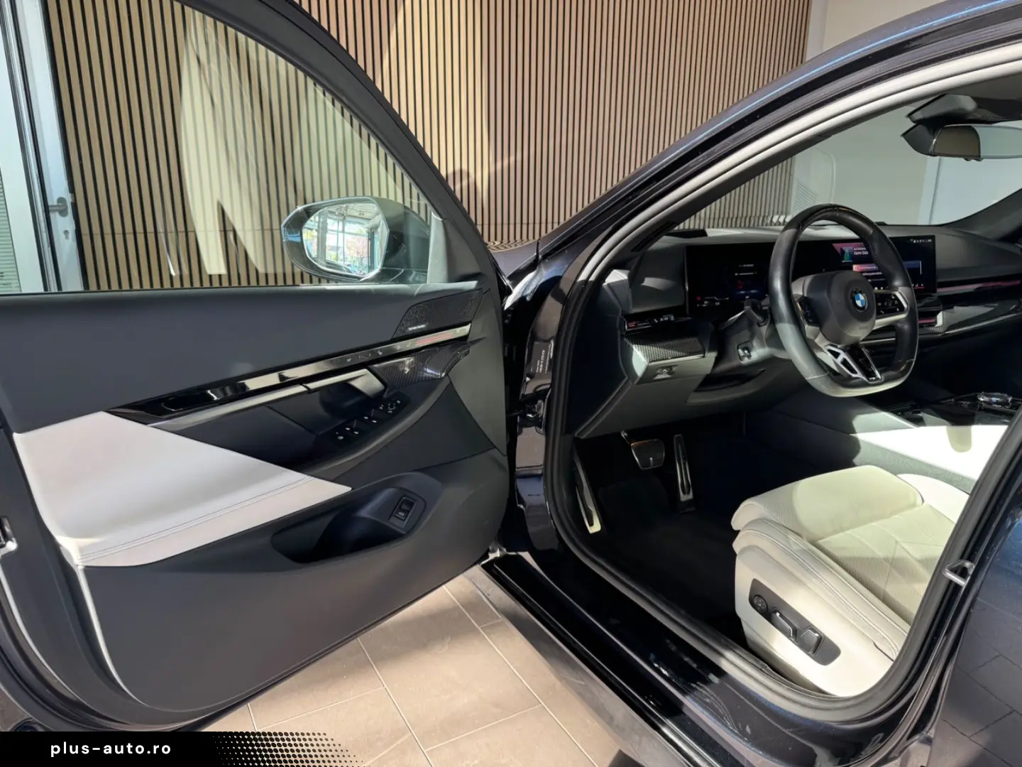 BMW 520d Limousine  M-Sport-PRO PANO H&K ACC HUD DE