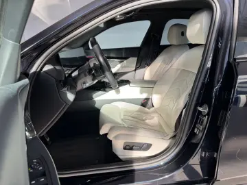 BMW 520d Limousine  M-Sport-PRO PANO H&K ACC HUD DE