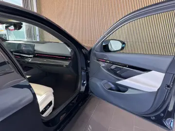 BMW 520d Limousine  M-Sport-PRO PANO H&K ACC HUD DE