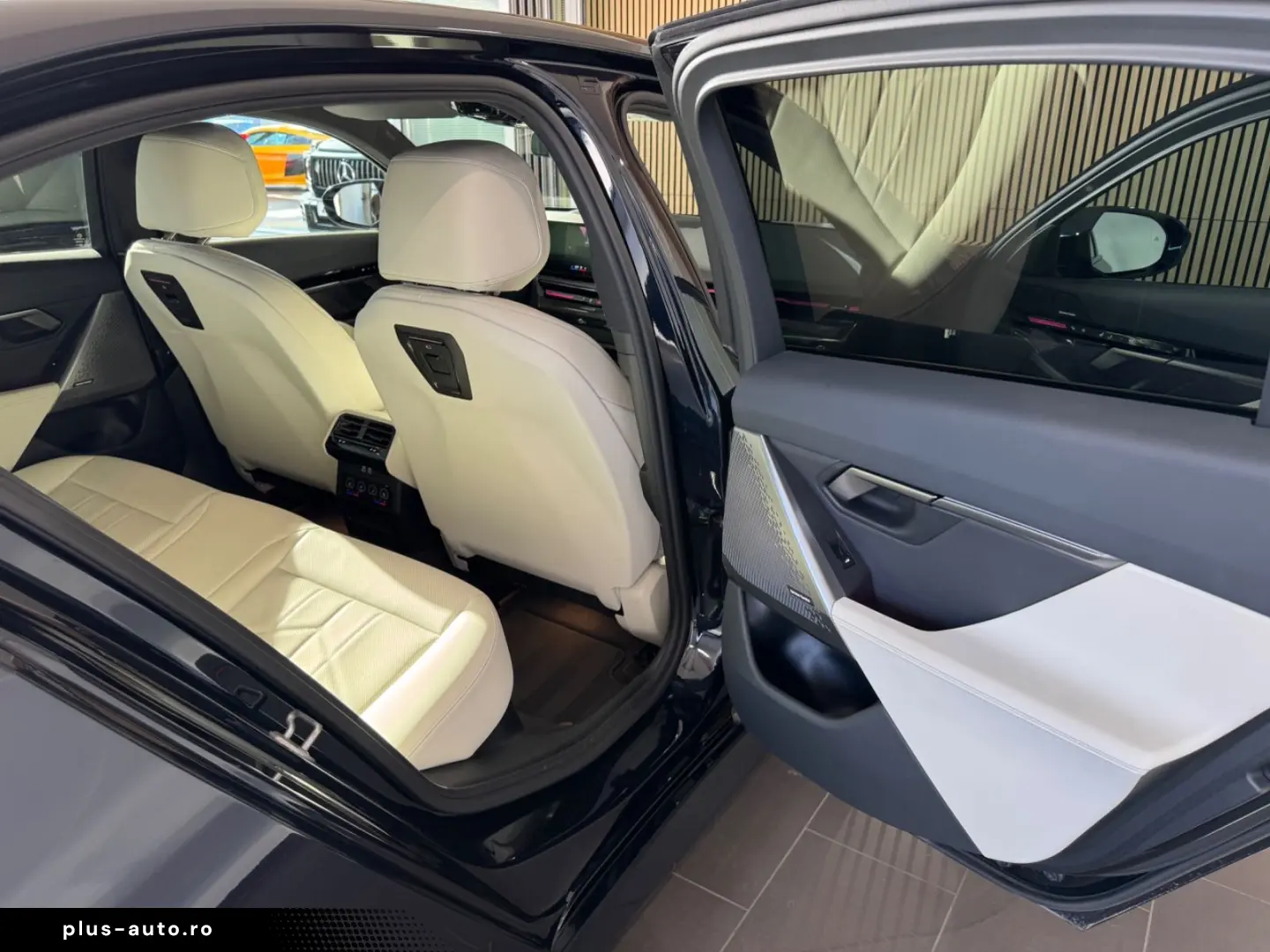 BMW 520d Limousine  M-Sport-PRO PANO H&K ACC HUD DE