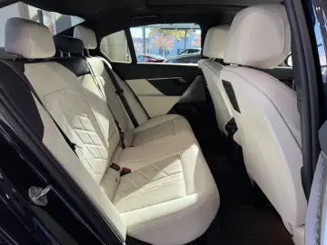 BMW 520d Limousine  M-Sport-PRO PANO H&K ACC HUD DE