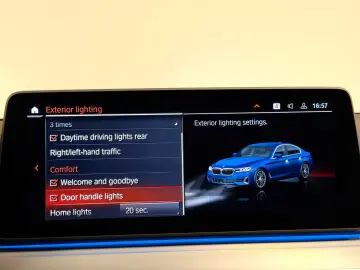 BMW 530e Limousine Luxury Laser HUD ACC