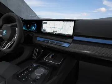 BMW 550e xDrive Limousine    M-Sport PRO Pano B&W Ko