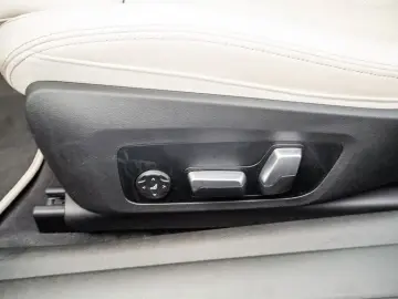 BMW M440d Cabrio xDrive LEDER LASER STANDHZ H K NAVI