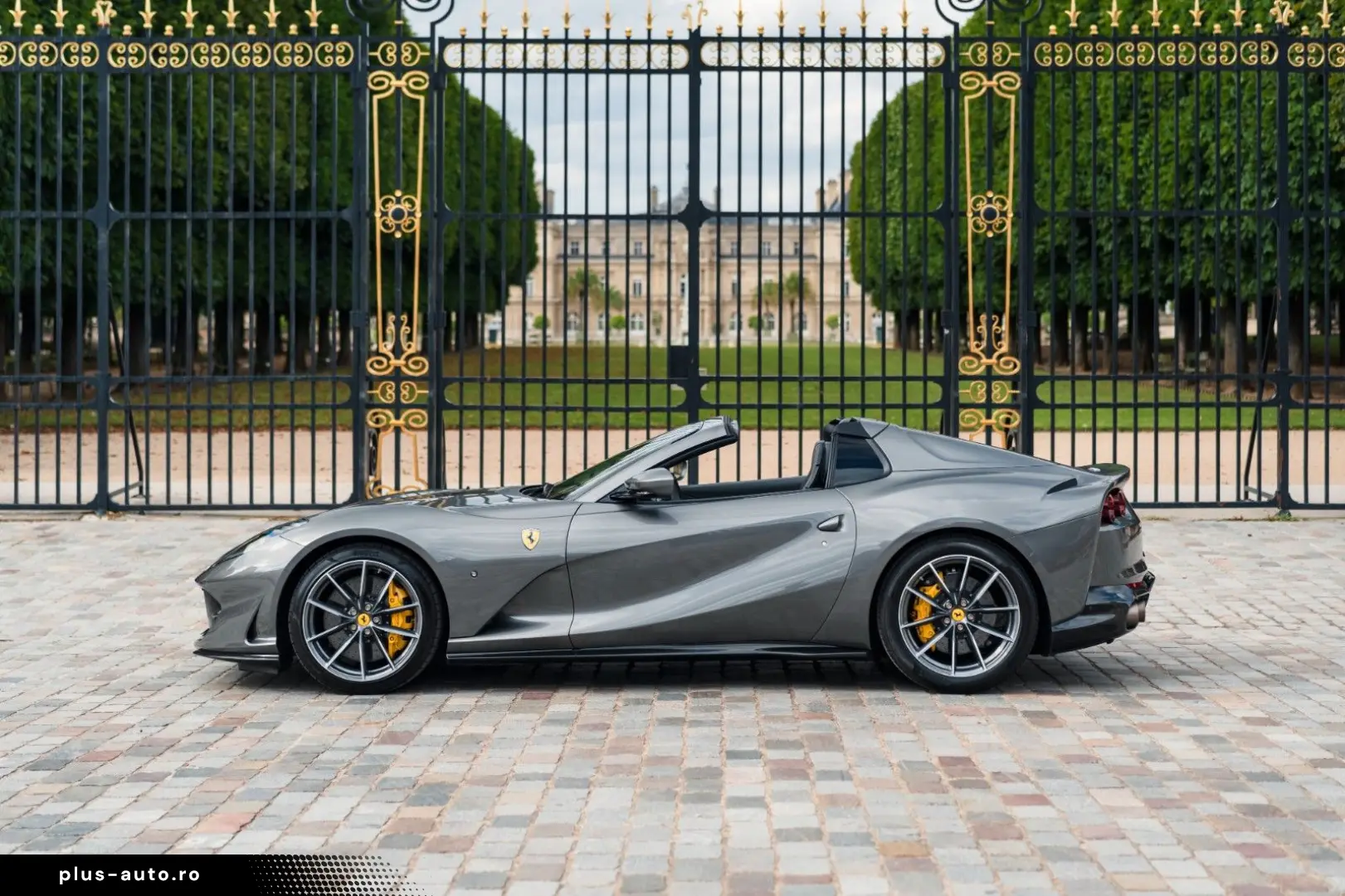 FERRARI 812 GTS - full carbon