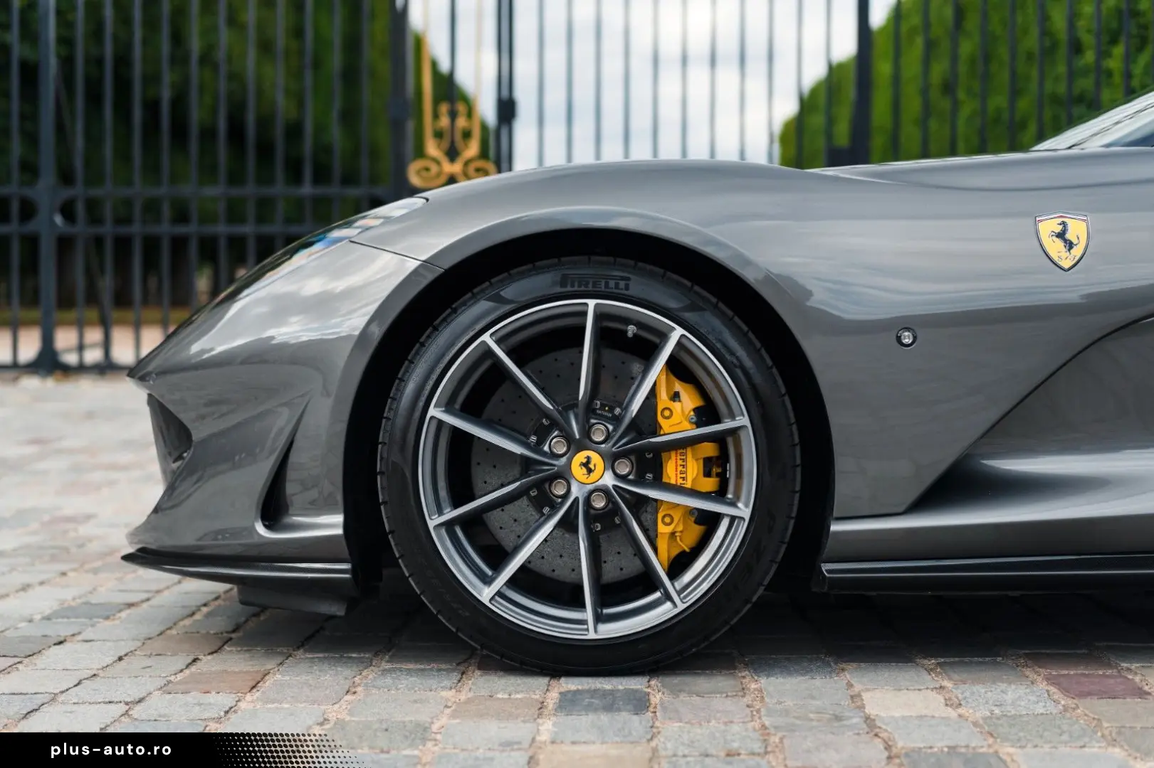 FERRARI 812 GTS - full carbon