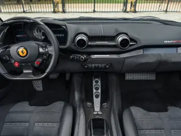 FERRARI 812 GTS - full carbon