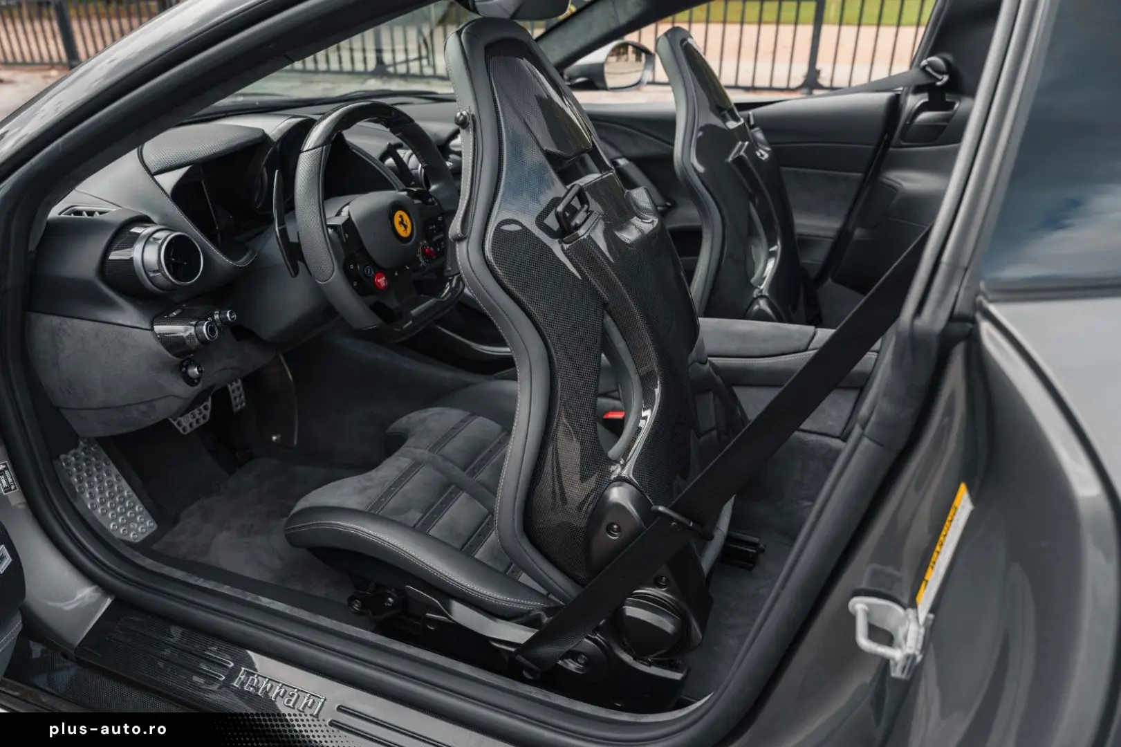 FERRARI 812 GTS - full carbon