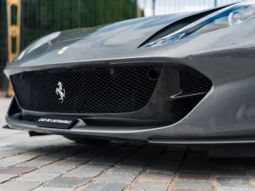 FERRARI 812 GTS - full carbon