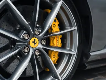 FERRARI 812 GTS - full carbon