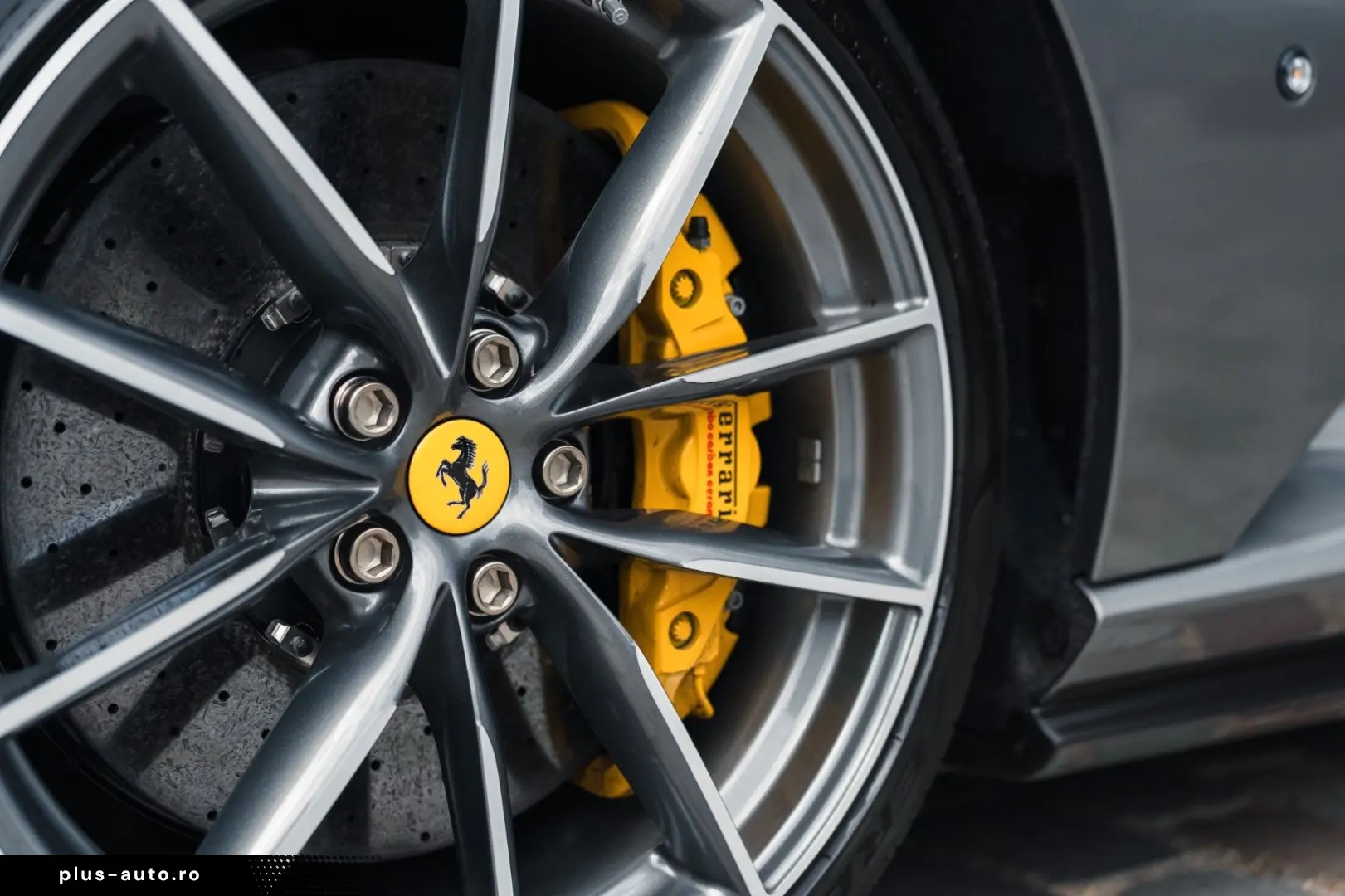 FERRARI 812 GTS - full carbon