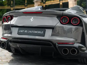 FERRARI 812 GTS - full carbon