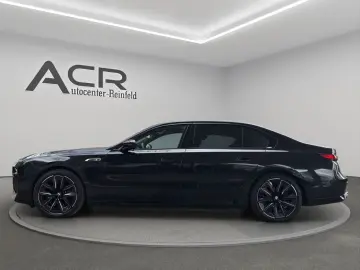 BMW M760e xDrive   I.HAND PANO-SKY 360  B&W MASSAGE