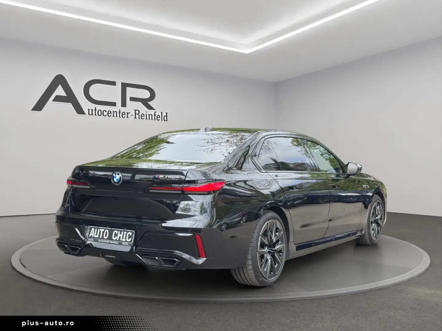 BMW M760e xDrive   I.HAND PANO-SKY 360  B&W MASSAGE