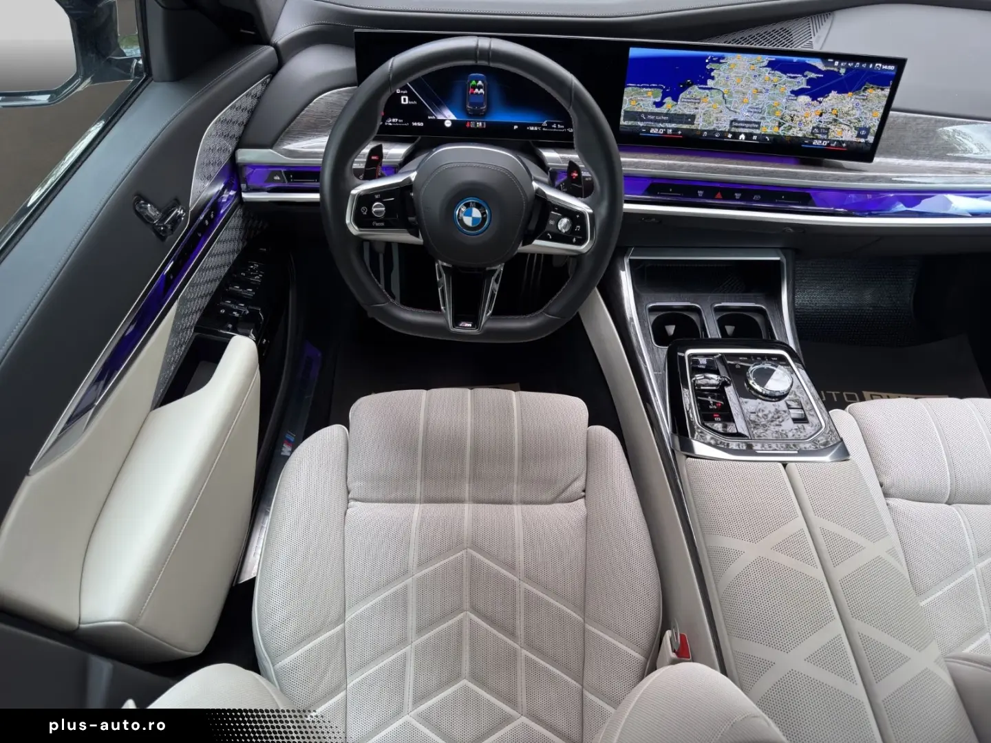 BMW M760e xDrive   I.HAND PANO-SKY 360  B&W MASSAGE