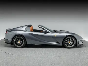 FERRARI 812 GTS