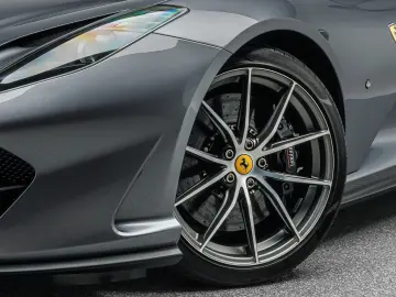 FERRARI 812 GTS