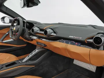 FERRARI 812 GTS
