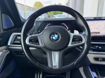 BMW X5 30d xDr M SPORT SKY B&W LUFT SOFT MASSAGE 22'