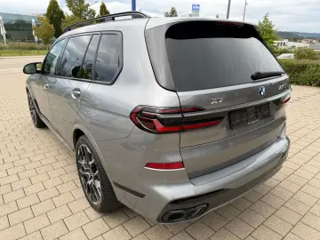 BMW X7 M60 BMW Garantie - BMW Service komplett!