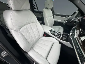 BMW X5 xDrive30d M Sportpaket 7 Sitzer Massage Autob