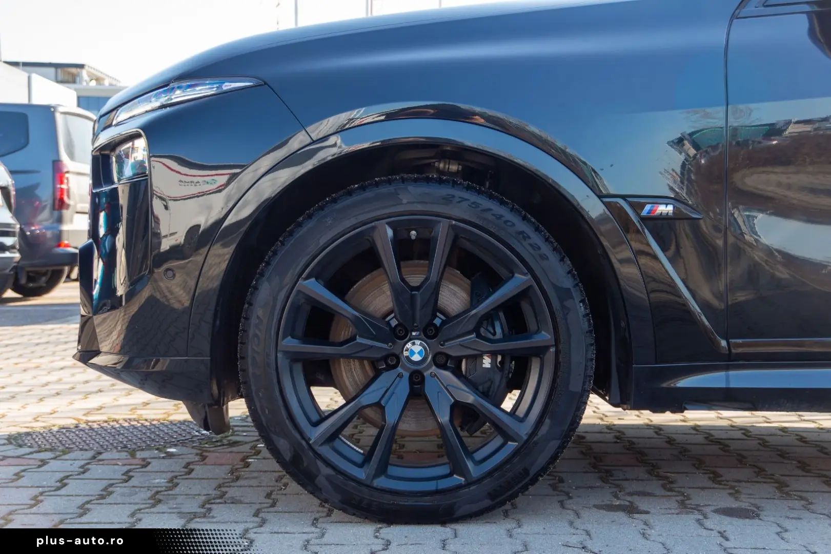 BMW X7 M60i INDIVIDUAL.MASSAGE.KRISTALL.SKY.AHK.23