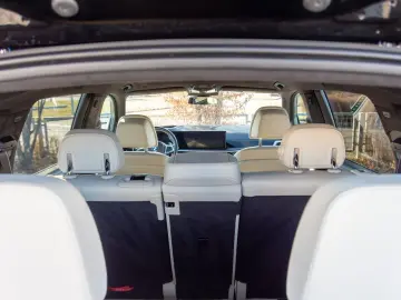 BMW X7 M60i INDIVIDUAL.MASSAGE.KRISTALL.SKY.AHK.23