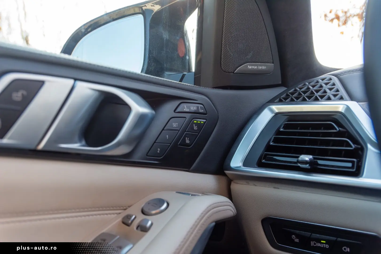 BMW X7 M60i INDIVIDUAL.MASSAGE.KRISTALL.SKY.AHK.23