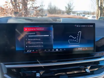 BMW X7 M60i INDIVIDUAL.MASSAGE.KRISTALL.SKY.AHK.23