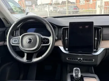 Volvo XC90 Plus Bright B5 AWD 7-Sitzer El. Panod