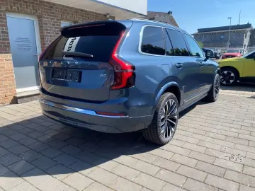Volvo XC90 Plus Bright B5 AWD 7-Sitzer El. Panod