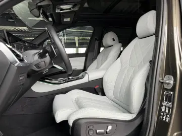BMW X5 40d xDrive M-Sport  Harman Kardon  AHK  HUD