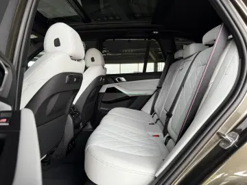 BMW X5 40d xDrive M-Sport  Harman Kardon  AHK  HUD