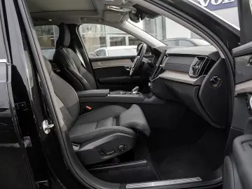 Volvo XC90 B5 AWD Plus Bright Facelift