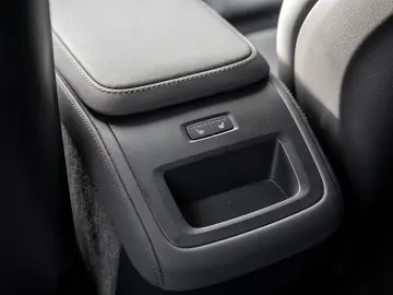Volvo XC90 B5 AWD Plus Bright Facelift
