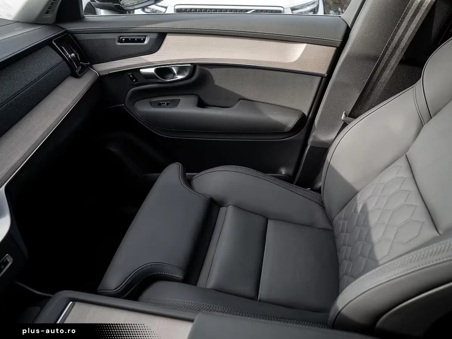 Volvo XC90 B5 AWD Plus Bright Facelift