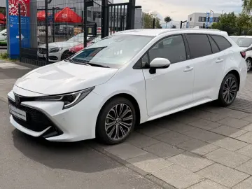 TOYOTA Corolla Touring Sports Hybrid Team D