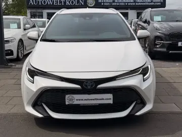 TOYOTA Corolla Touring Sports Hybrid Team D
