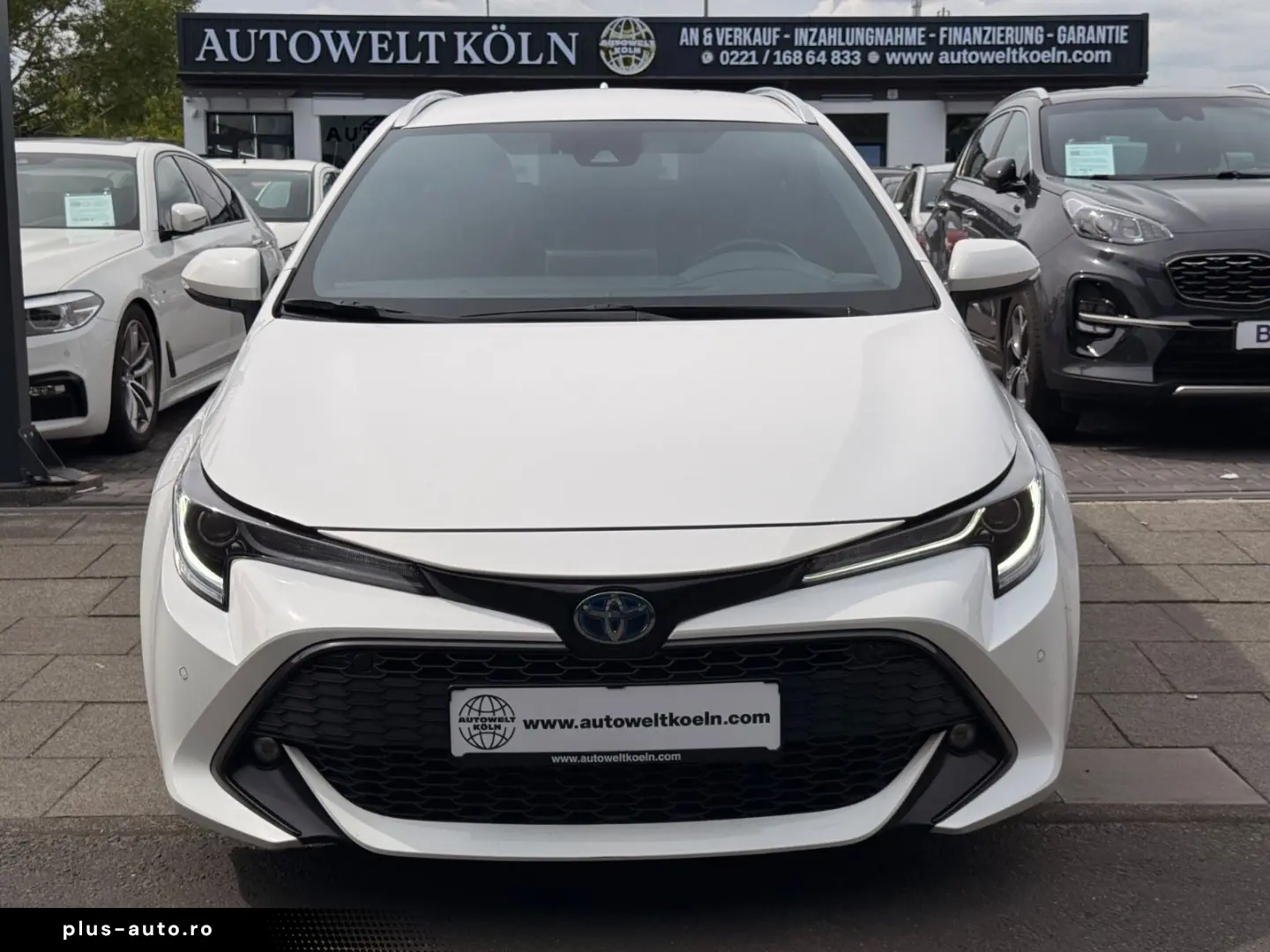 TOYOTA Corolla Touring Sports Hybrid Team D