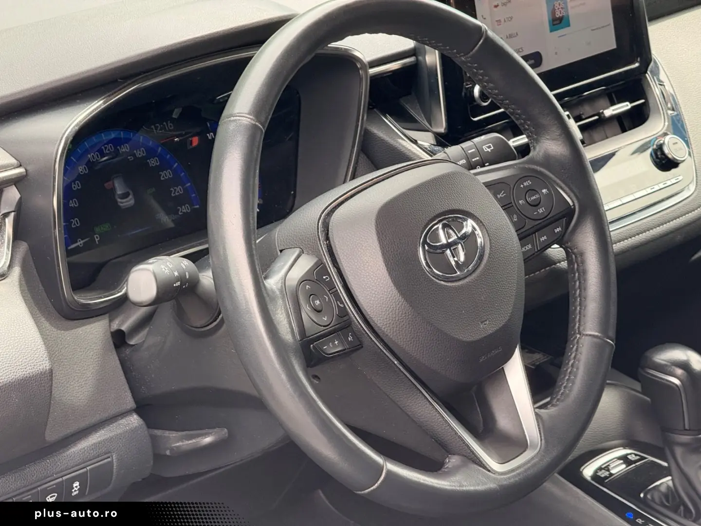 TOYOTA Corolla Touring Sports Hybrid Team D