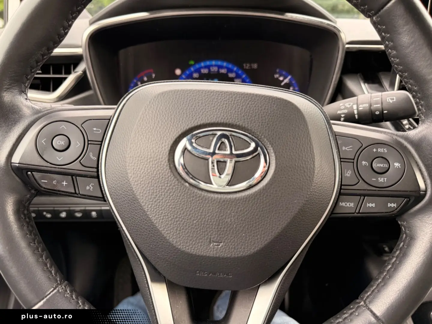 TOYOTA Corolla Touring Sports Hybrid Team D