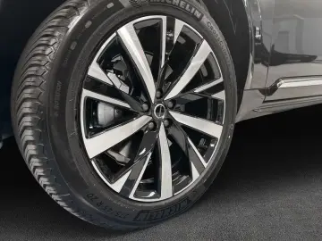 Volvo XC90 B5 B AWD Plus Bright