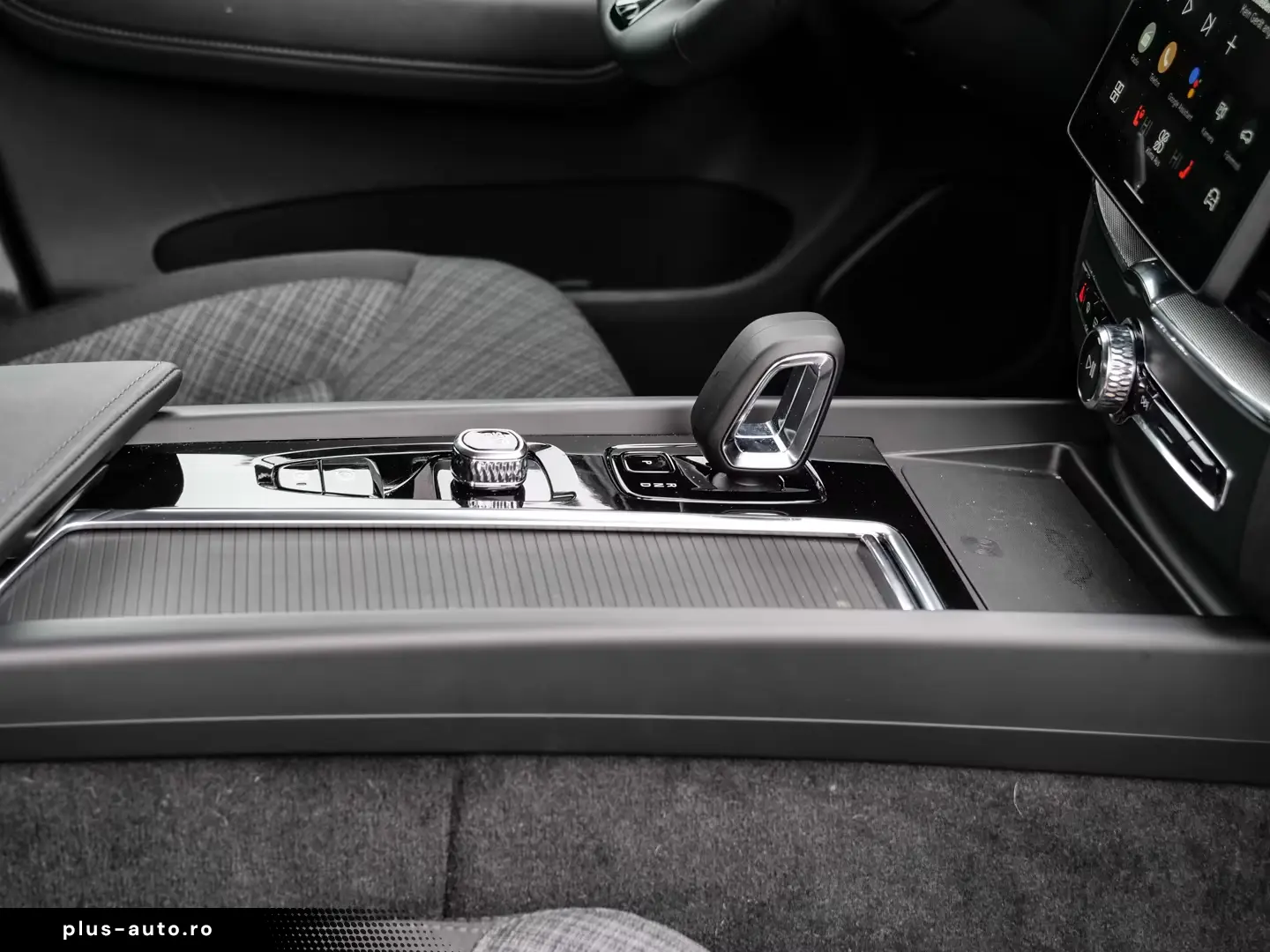 Volvo XC60 FACELIFT Core AWD Digitales