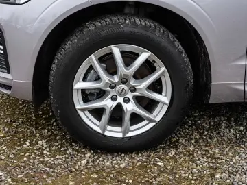 Volvo XC60 FACELIFT Core AWD Digitales