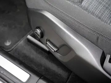 Volvo XC60 FACELIFT Core AWD Digitales