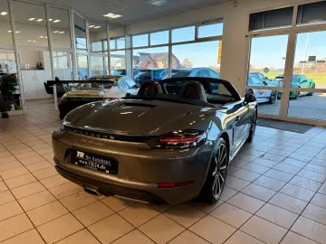 PORSCHE 718 Boxster 20 Zoll   BOSE   Bi-Color   PCM-Navi