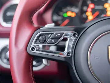 PORSCHE Boxster 25 Jahre BOSE HomeLink PASM Sitzbelüftun