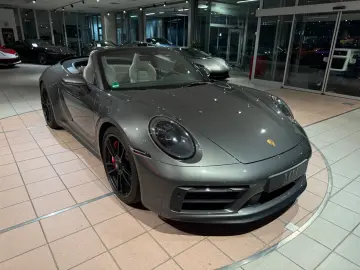 PORSCHE 992 Carrera GTS Cabrio INNO 360  18-WEGE MATRIX